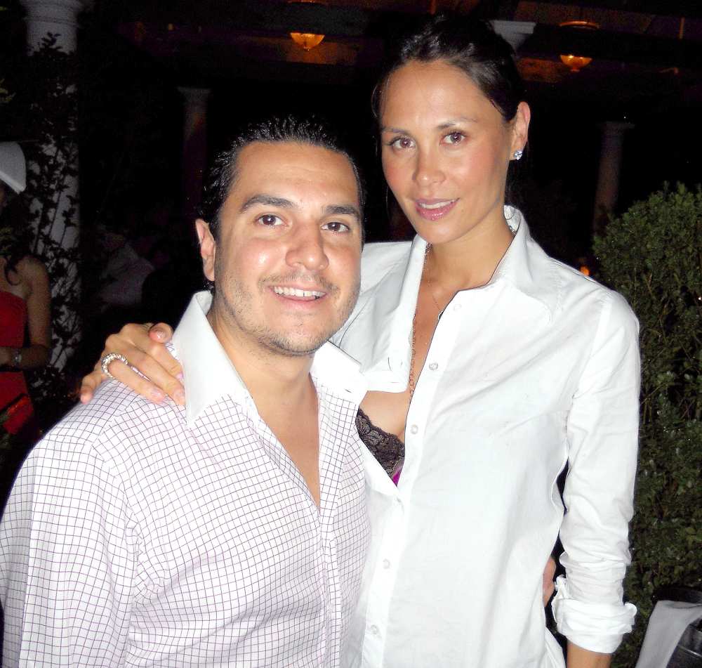 Michael Wainstein and Julianne Wainstein pose circa September 2010 in The Hamptons.
