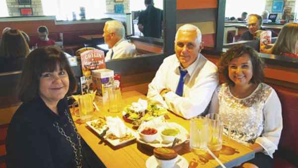 Mike pence chilis f4a4dbc7 7a34 4480 9970 bf59eedb1c8e