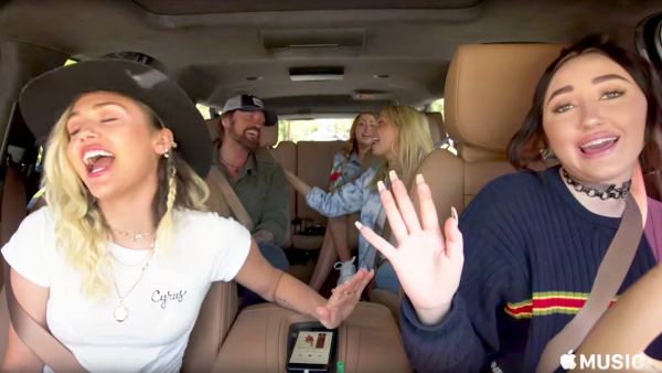 Miley Cyrus Carpool Karaoke