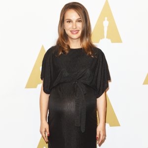 Natalie portman e88e9a8f cd43 41ff 85f3 00df3d33f1dc