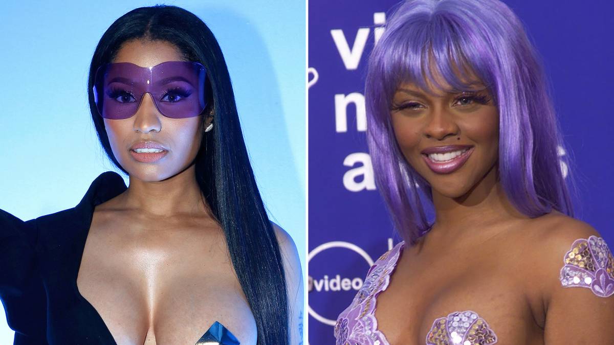 Nicki Minaj Channels Lil' Kim, Exposes Breast at Paris Fashion Week