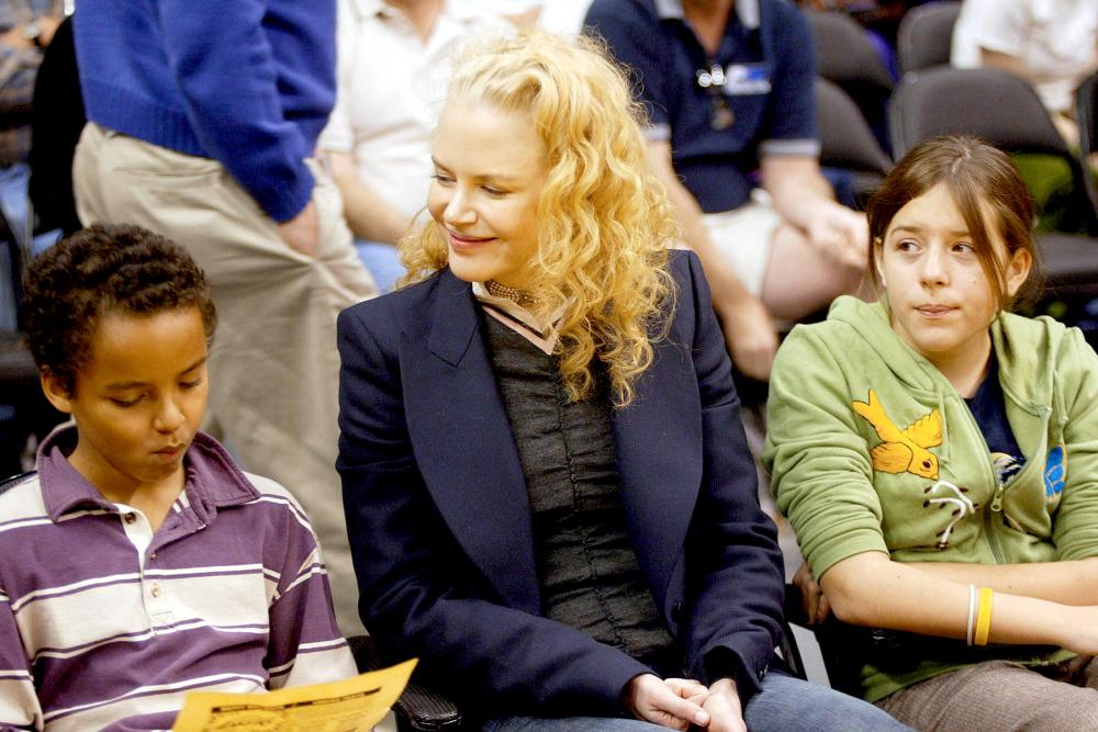 Nicole Kidman and her children Connor (L) and Isabella (R) attend a game between the Los Angeles Lakers and the Miami Heat at the Staples Center December 25, 2004 in Los Angeles, California.