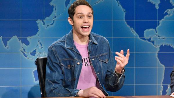 Pete Davidson, Weekend Update, Saturday Night Live