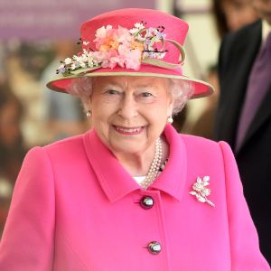 Queen elizabeth 827d4d2b 4531 479d 9985 434886b083e2