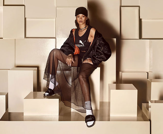Racional cristal Marcha atrás Rihanna to Release Fur Slide Shoes by Fenty: Details