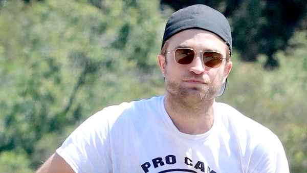 Rob pattinson dog adcbd6b6 71d3 46bd be22 6950286dedf3