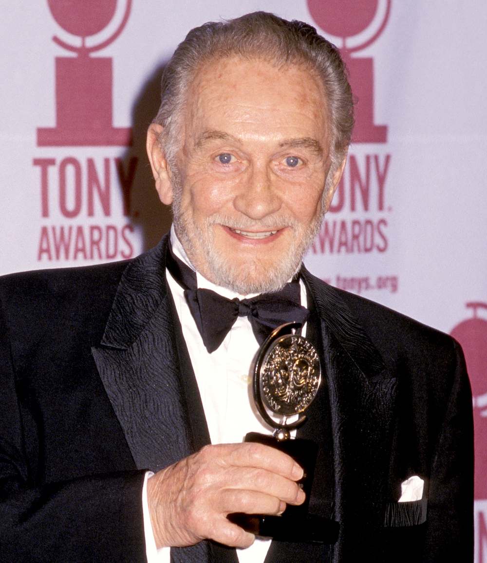 Roy Dotrice attends the 54th Annual Tony Awards on June 4, 2000 at Radio City Music Hall in New York City.