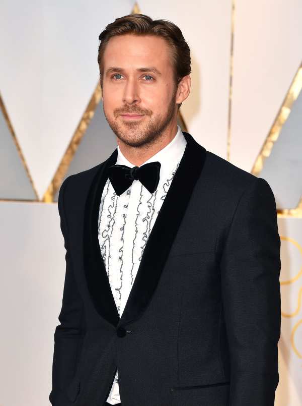 Ryan Gosling's Oscars 2017 Style: Tweeters Comparing Shirt to Diaper