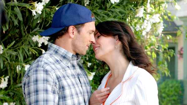 Scott lauren gilmore girls zoom e1a5e0f8 9f4b 4337 82e8 1fe9542a35cf