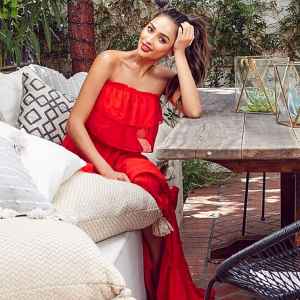 Shay mitchell afc30bb1 871a 40cf 8267 d8b7e832ac1e
