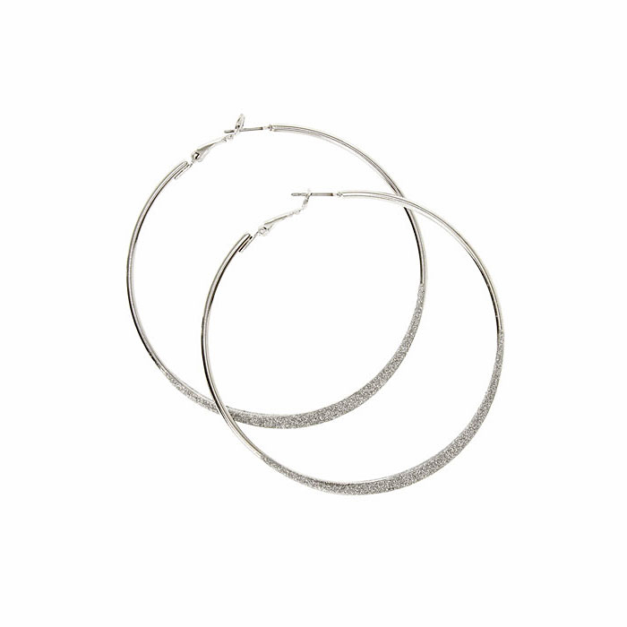 Silver hoop earrings c8c23bfb 0ef9 49d4 8506 5f8eeec15fc7