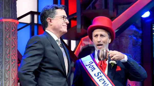 Stephen colbert jon stewart cc1e379f ec7c 41b4 9781 d6fc8638e9da