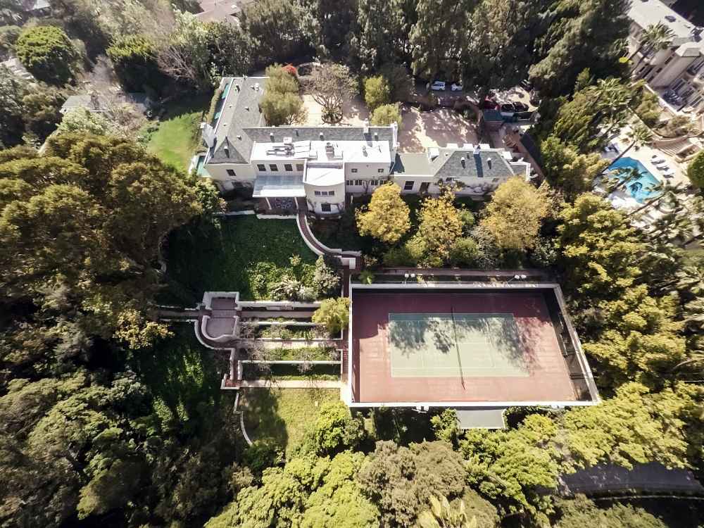Taylor Swift Beverly Hills mansion house