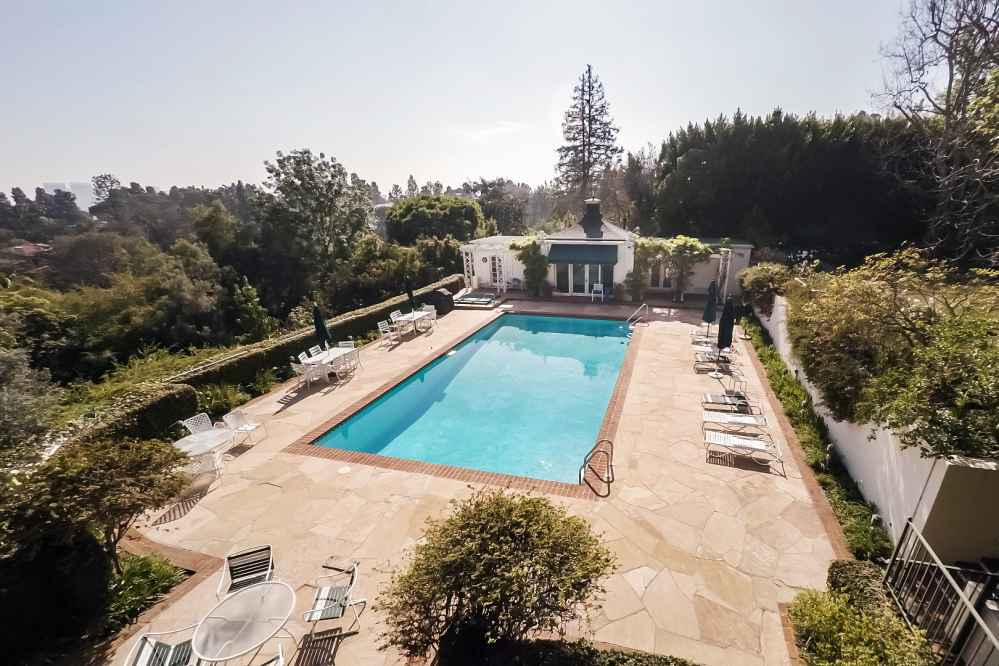 Taylor Swift Beverly Hills mansion house pool