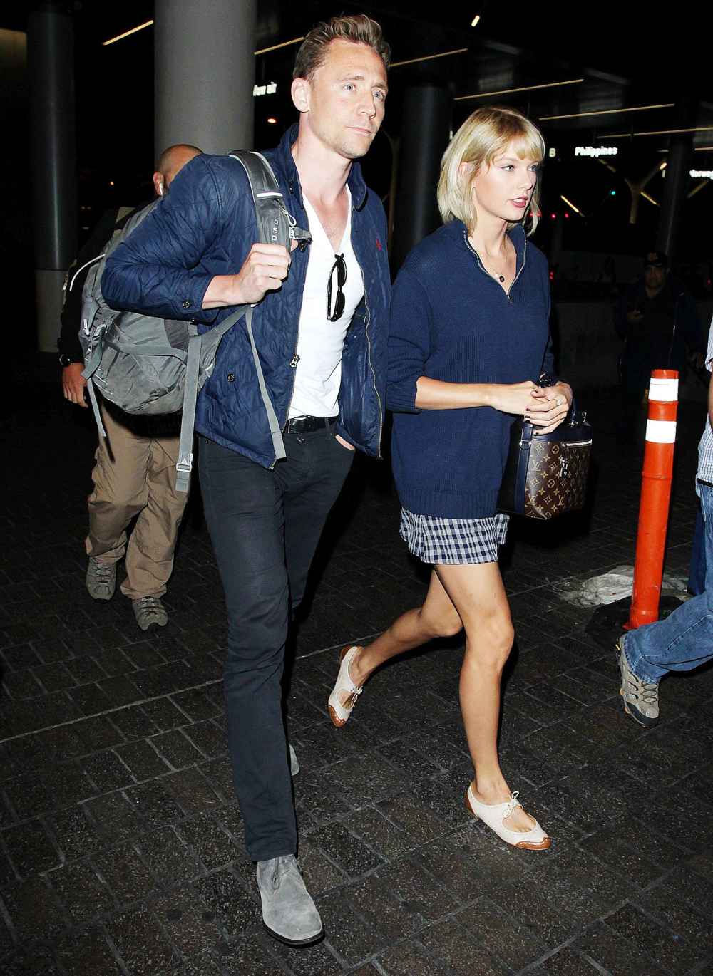 Taylor Swift Style — Arriving at LAX Airport w/ Tom Hiddleston