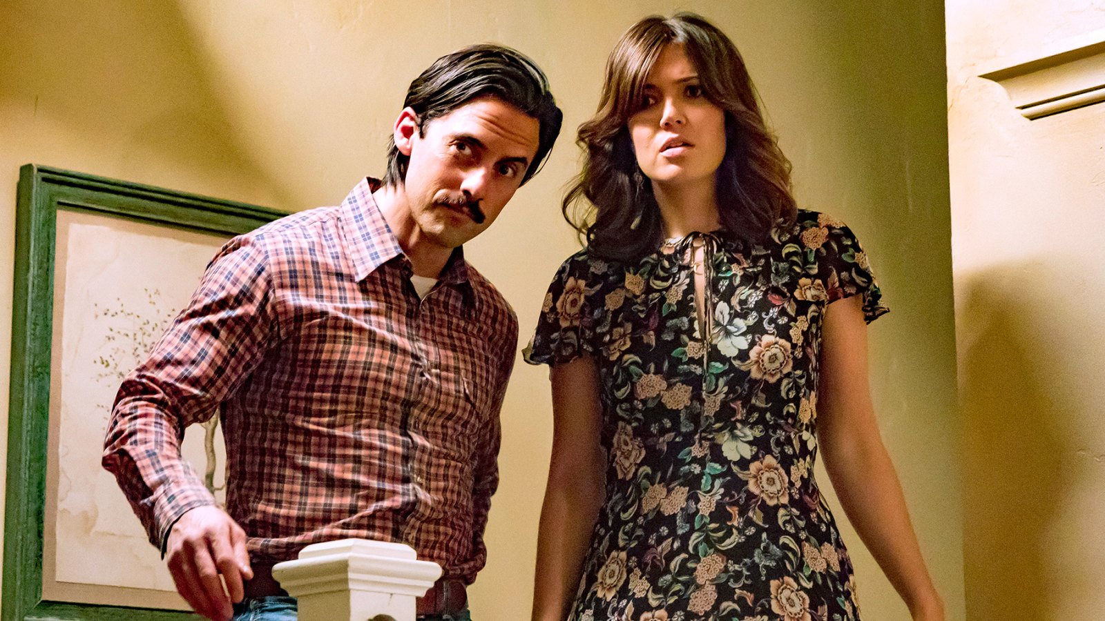 Milo Ventimiglia as Jack Pearson and Mandy Moore as Rebecca Pearson in This Is Us.