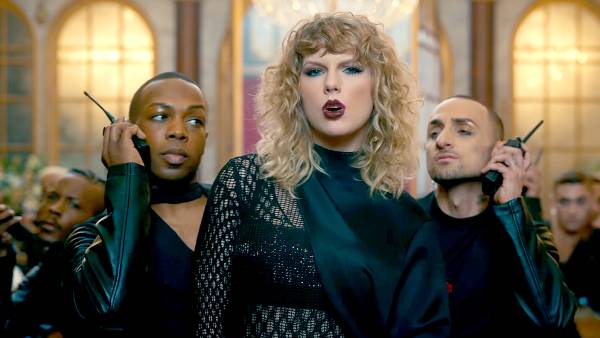 Todrick hall taylor swift look what you made me do d3091474 4f81 4a37 9e16 a155068ec7d2