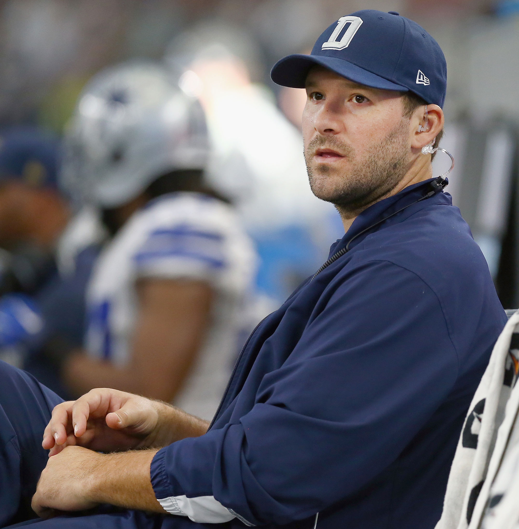 Tony Romo Looks Heavier at Cowboys Training Camp, Twitter Reacts image