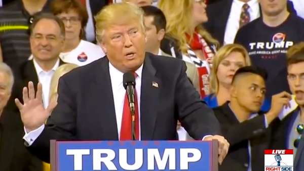 Trump chip zoom 5b404080 8f1c 4862 88a5 7ffbc4aeb8a9