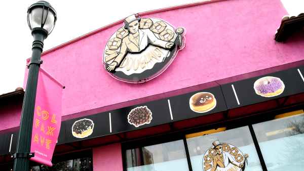 Voodoo donuts zoom c3daab97 eb66 416e b4fd 83c05da72403